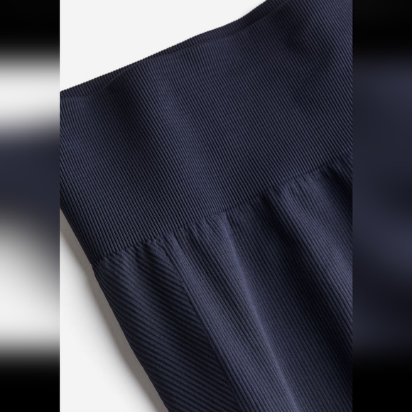 H&M Seamless Leggings - Picture 3 of 5